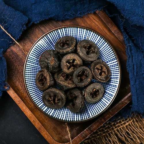 Две банки, один кусочек китайских травяных лекарств, специальная специальная кончика в Юньнане Дикой, Семь африканских китайских медицины