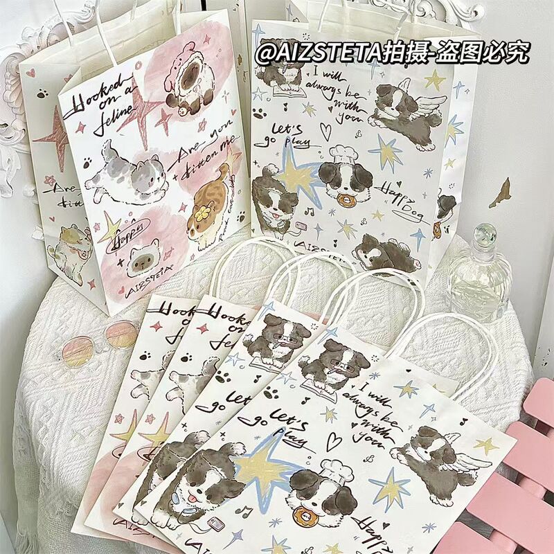 New Cute and Creative Cartoon Hand-Painted Cat and Dog Tote Bag, Convenient Birthday Gift Kraft Paper Bag, Exquisite Paper Bag