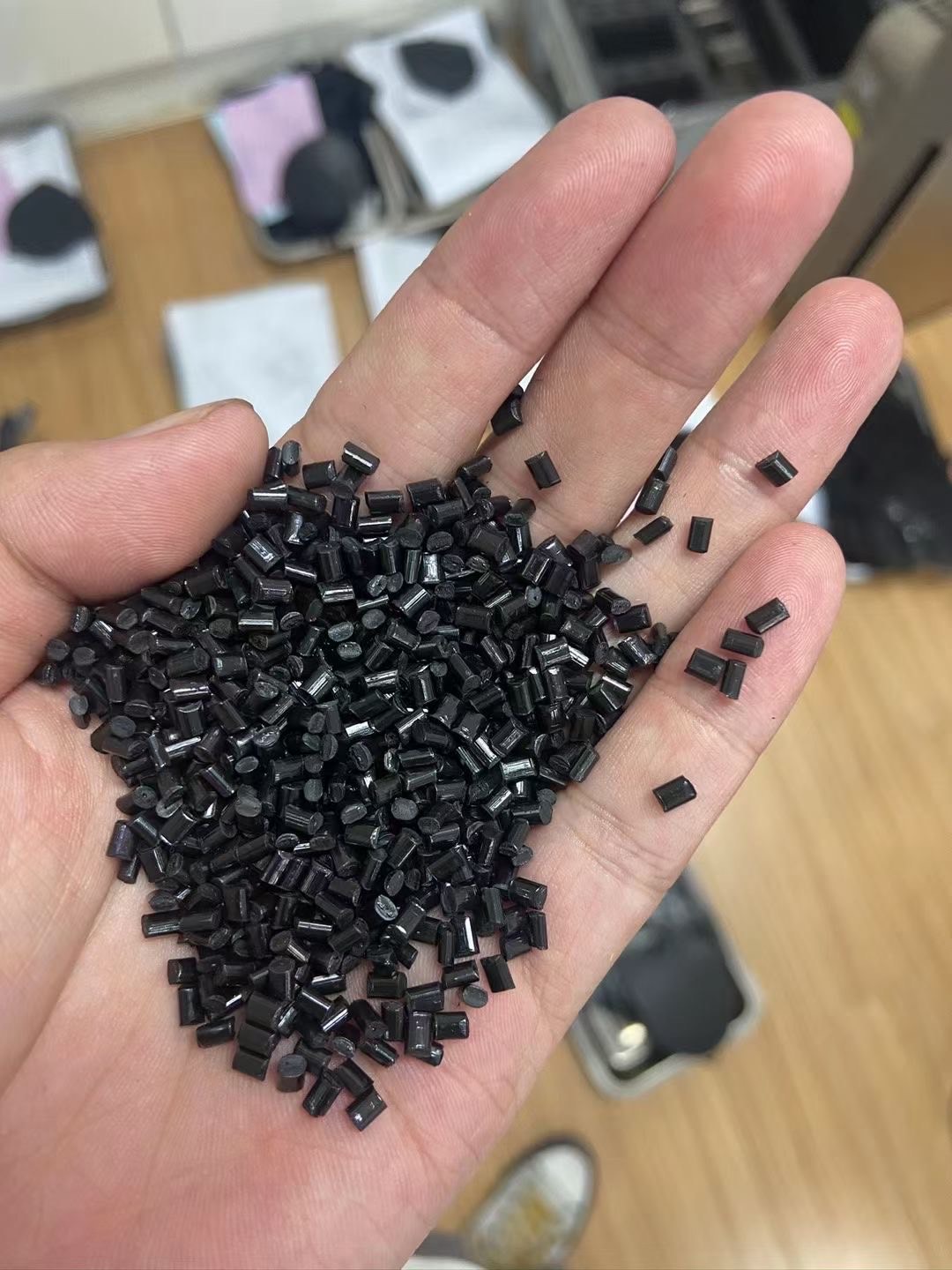 Recycled PC ABS alloy combustion-supporting pc abs impact 15 recycled particles PC ABS factory direct sales