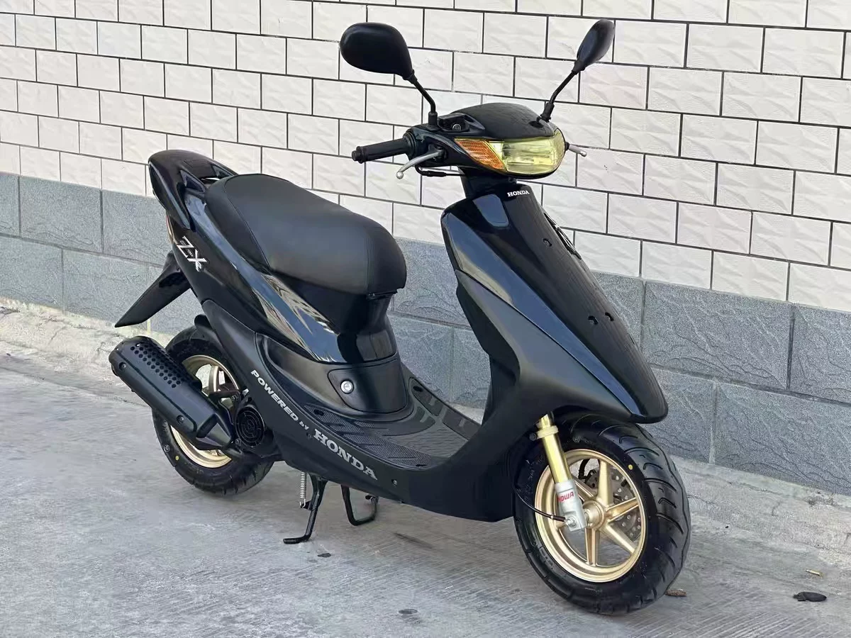 Импортированное Honda Z4 Little Freedom 50 Ретро Импульс Водяной Холод Русин 54 Фаза 54 Маленькая Черепаха Пересечение Подошва Мотоцикл