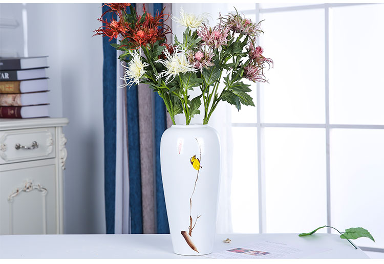 Jingdezhen ceramics vase desktop guest hand - made painting of flowers and modern Chinese style is contracted fashion sitting room adornment is placed