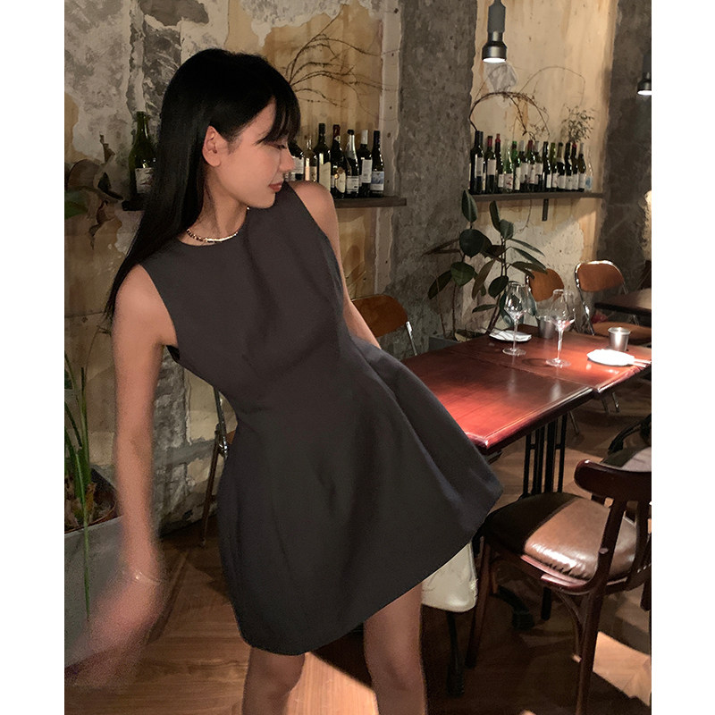 Mas Mash Superior Design Sensation Grey Lian Dress Feminine Summer Temperament Wearing a close-covered waistcoat Slim Vest Skirt-Taobao