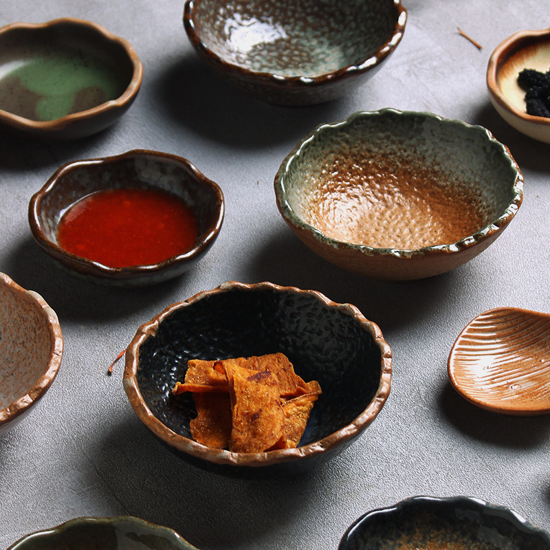 Household Underglaze Color Irregular High-Value Retro Ceramic Dipping Sauce Dish, Hot Pot Dipping Seasoning Dish, Commercial Small Dish