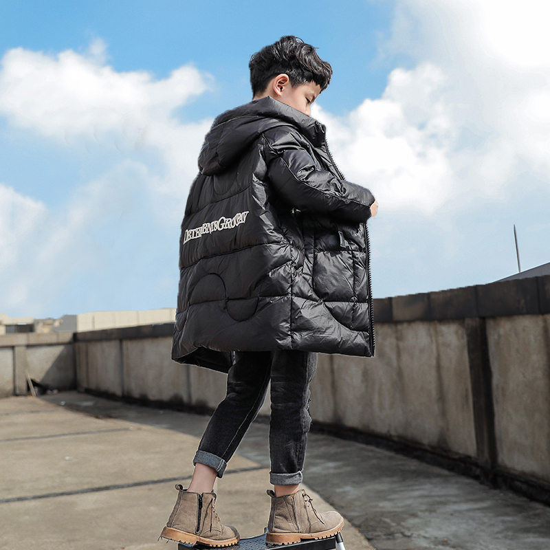 Children's clothing boys' down jacket 2022 new Western style children's mid-length winter clothing thickened coat in the big boy Korean version of the tide