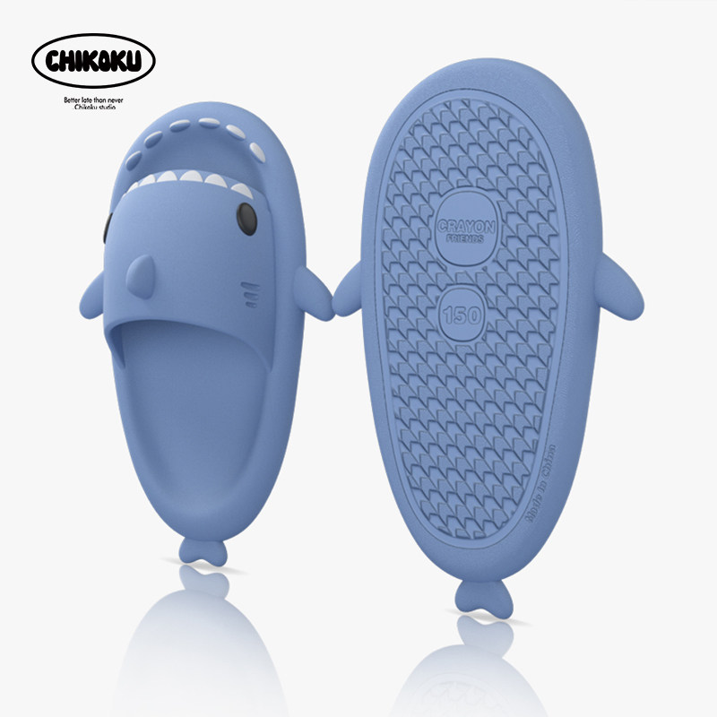 (Cheng Yi same style) shark slippers summer male summer anti-slip stepping on feeling couples wear beach sandal slippers female