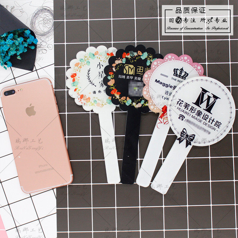 Blocking brand special-shaped plastic hand holding card to shoot video acrylic beauty salon photo brand hospital custom store name logo