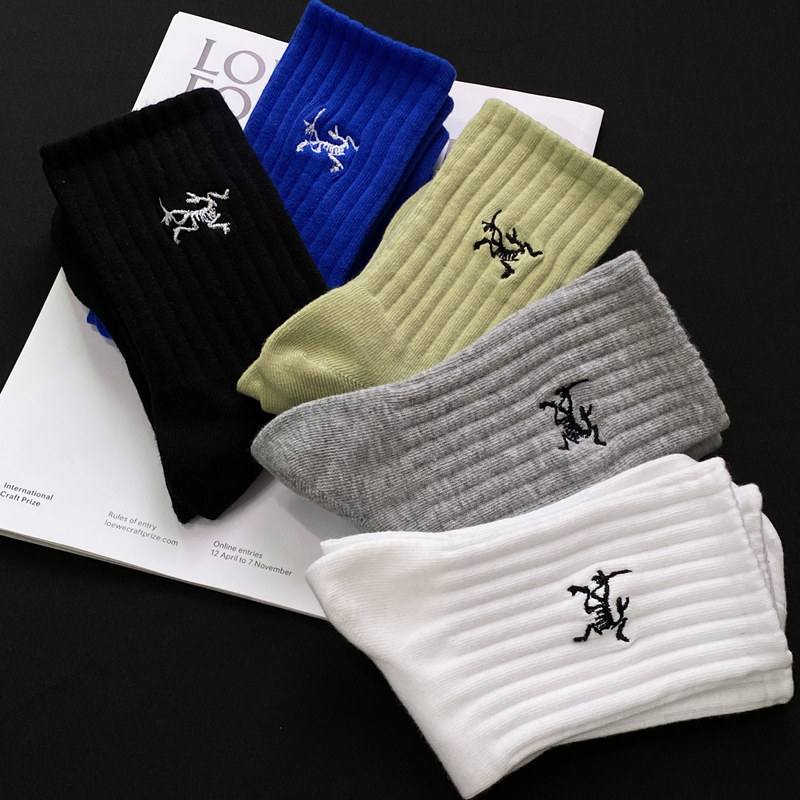 Men's Mid-Calf Socks with Embroidery, Trendy Brand, Cotton, Autumn and Winter Thickened Socks, Towel Bottom, Sports Men's Long Socks, Unisex Pure Cotton Socks Men's Mid-Calf Socks with Embroidery, Trendy Brand, Cotton, Autumn and Winter Thickened Socks, Towel Bottom, Sports Men's Long Socks, Unisex Pure Cotton Socks