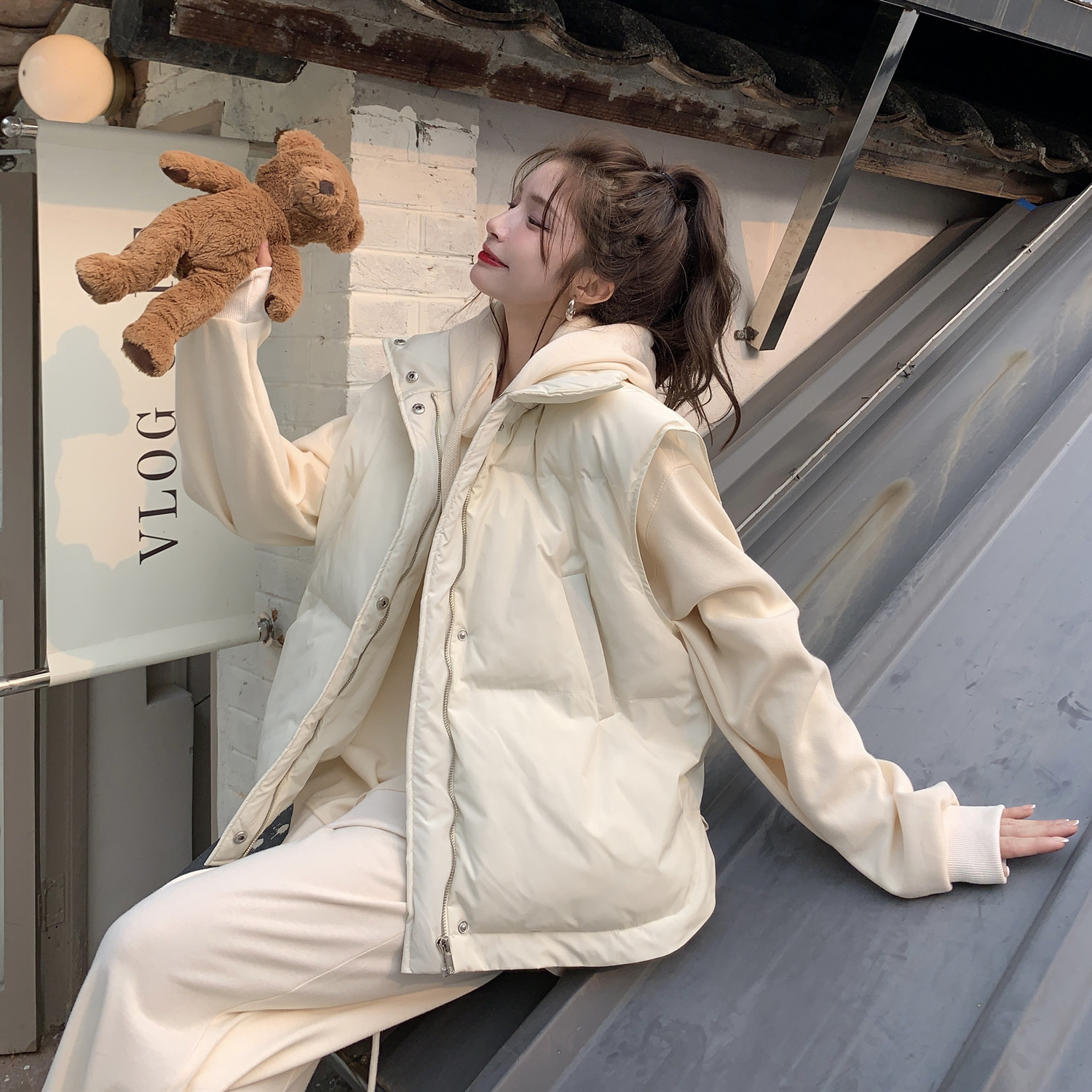 2022 Autumn Winter New Trends Fashion Design Sensation Small Crowddown Cotton Machia Women Winter Net Red Horse Pinch Coat