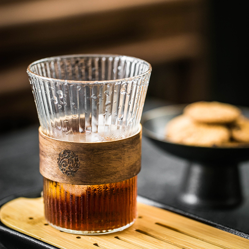 An Abundant creative vertical stripes on the glass more exposure to heat the hot cup kung fu tea set household glass cup
