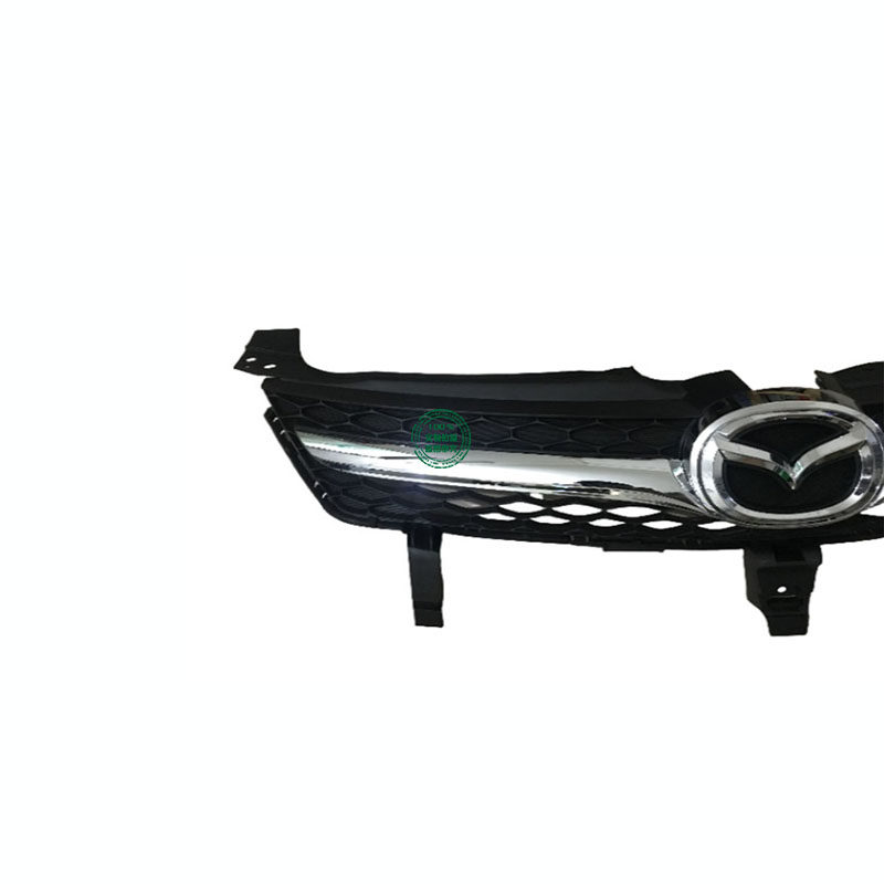 Решетка радиатора Mazda 8 хром
