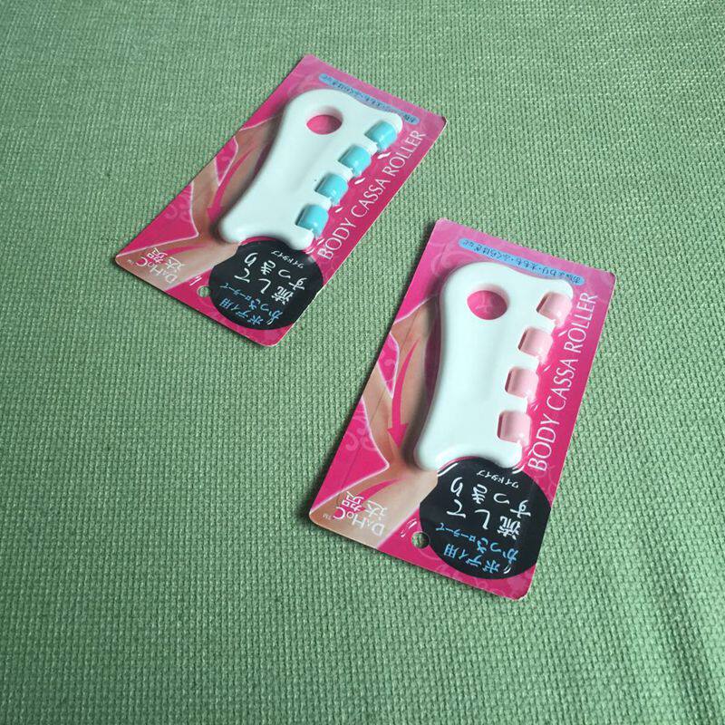 Manual roller scraping board for men and women face wrinkle and texture massager shoulder, neck and leg plastic scraping sheet beauty device