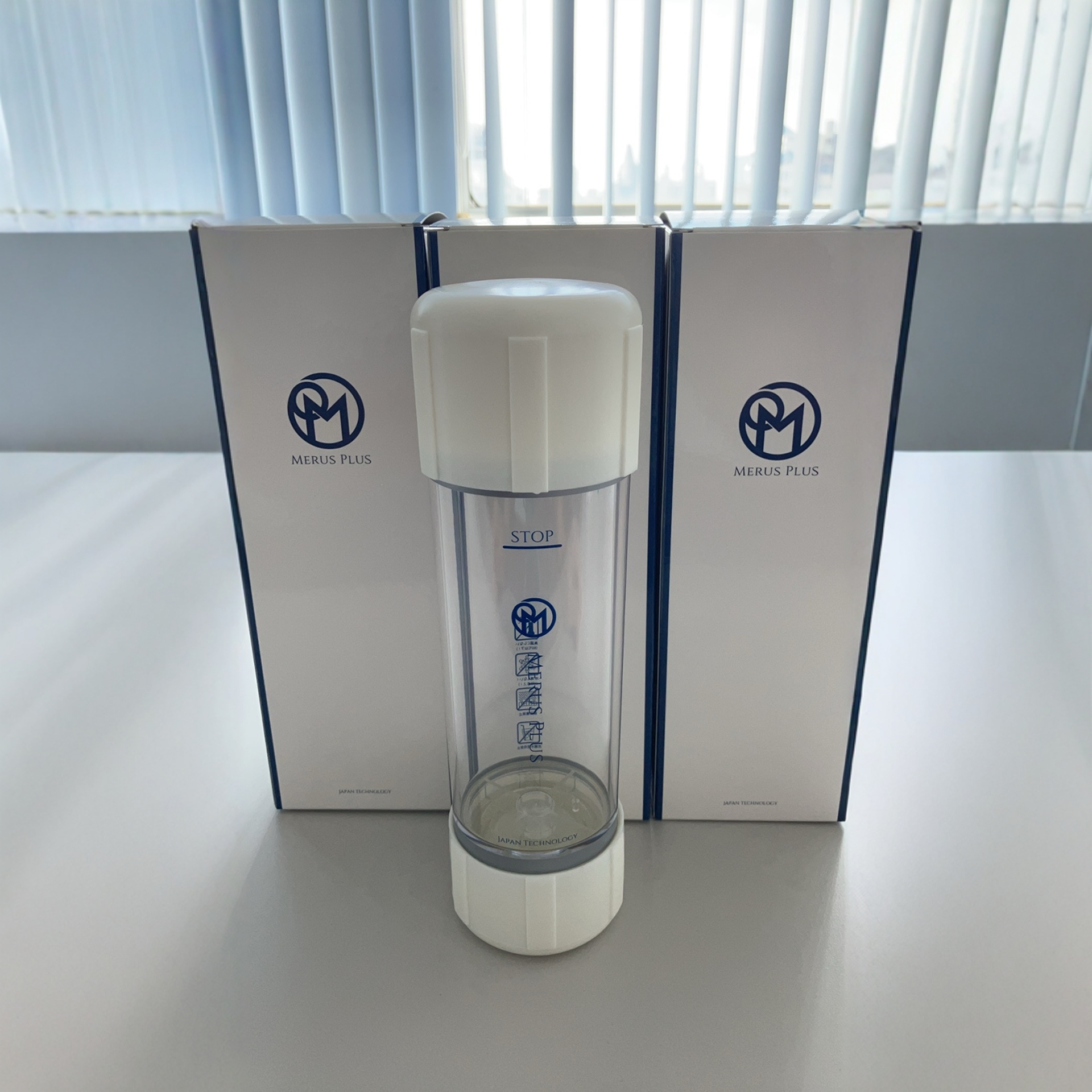 非電解型高濃度水素水生成カップ、日本製、弱アルカリ性純正水素水カップ