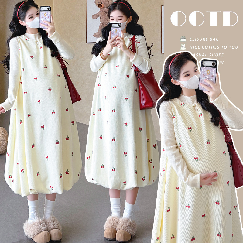 2026 Autumn/Winter New Maternity Dress Embroidered Corduroy Floral Vest Dress Top Pregnancy Outfit Set 2026 Autumn/Winter New Maternity Dress Embroidered Corduroy Floral Vest Dress Top Pregnancy Outfit Set