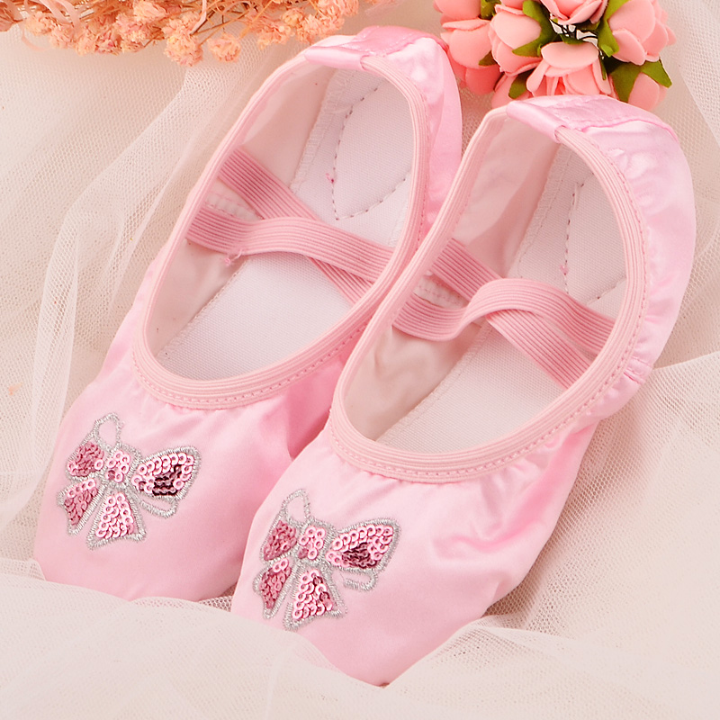 Girl Ballet Shoes Children Dancing Shoes Satin Embroidered Flowers Performance Dance Shoes Soft-bottom Practice Shoes Han Edition Cat Paw Shoes