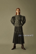 Spot Loeil Korean niche brand design sense pleated A-word all-match spring elastic mid-length bust