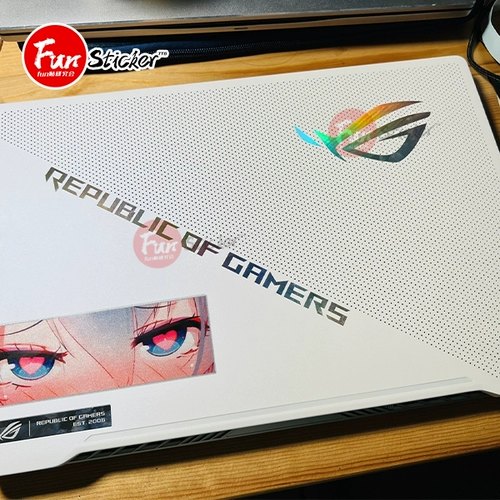 Asus, ROG, разноцветный ноутбук, наклейка, вентилятор