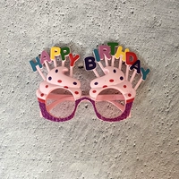 Розовый кремовый тональный крем, объектив