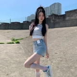 Джинсовая юбка, шорты, дизайнерские штаны, высокая талия, тренд сезона, свободный прямой крой, А-силуэт