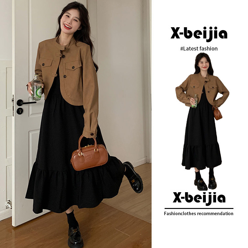 Slightly Chubby Women Can Wear a Complete Set of High-End Short Jackets and Dresses in Early Spring, Which Covers the Pear-Shaped Body and Makes Them Look Slimmer