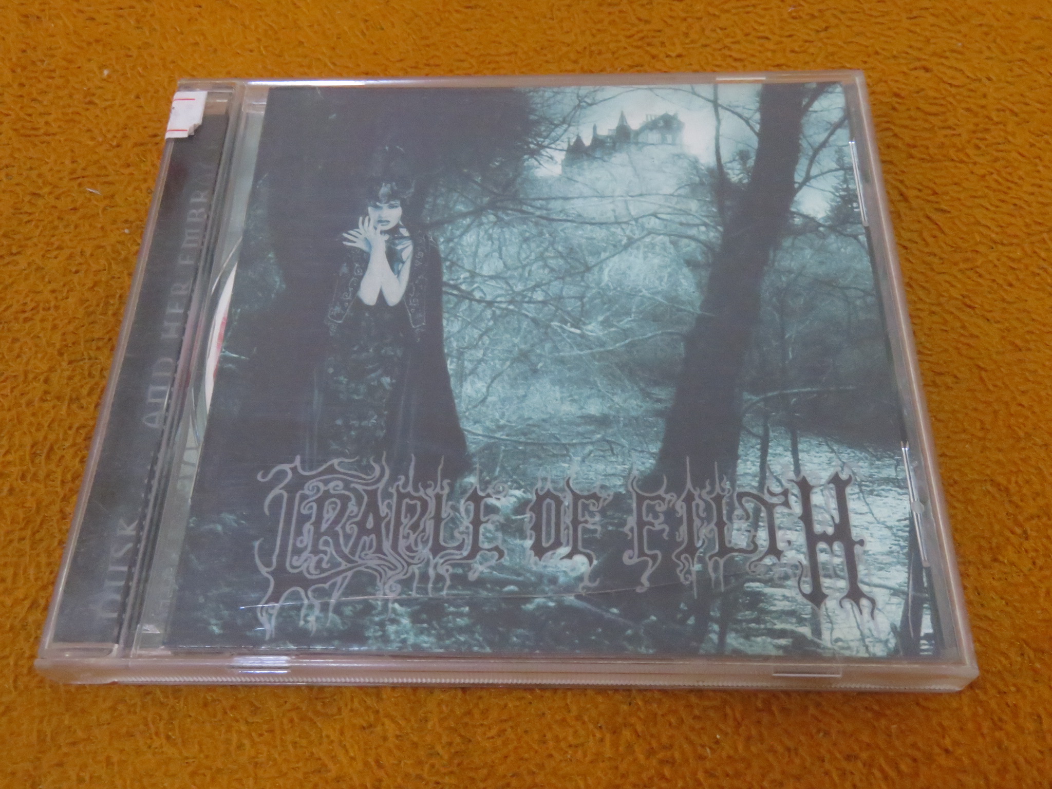 Cradle of the Filth dusk and the Her Embrace y version unsealed 3B15