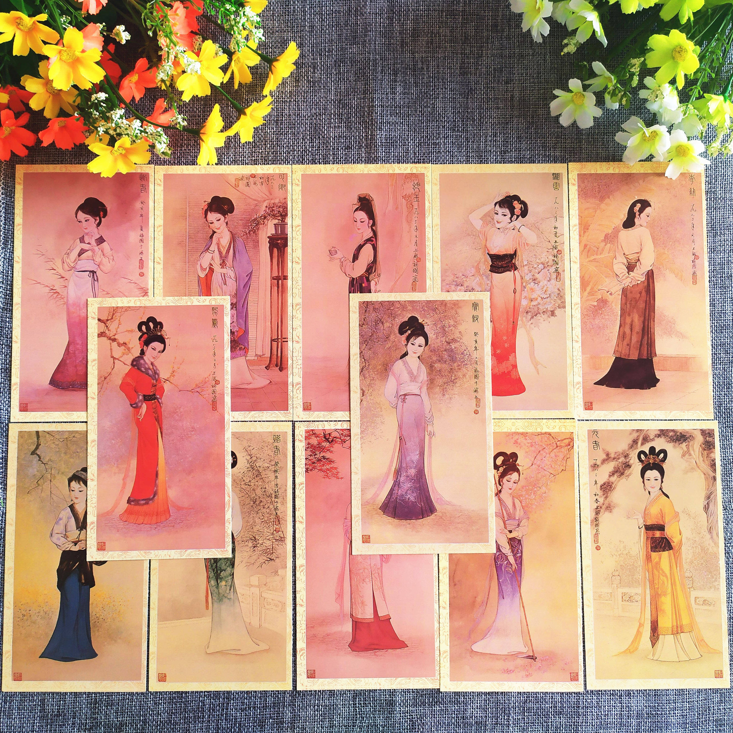 Red House Nobile postcard 12 pieces A set of classic nostalgic twelve nobile dream of Red House hand-painted copy card greeting card