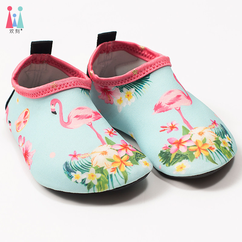 Children's diving snorkeling shoes women's anti-slip beach anti-cuts sports breathable anti-slip speed interferometric water swimming socks set shoes