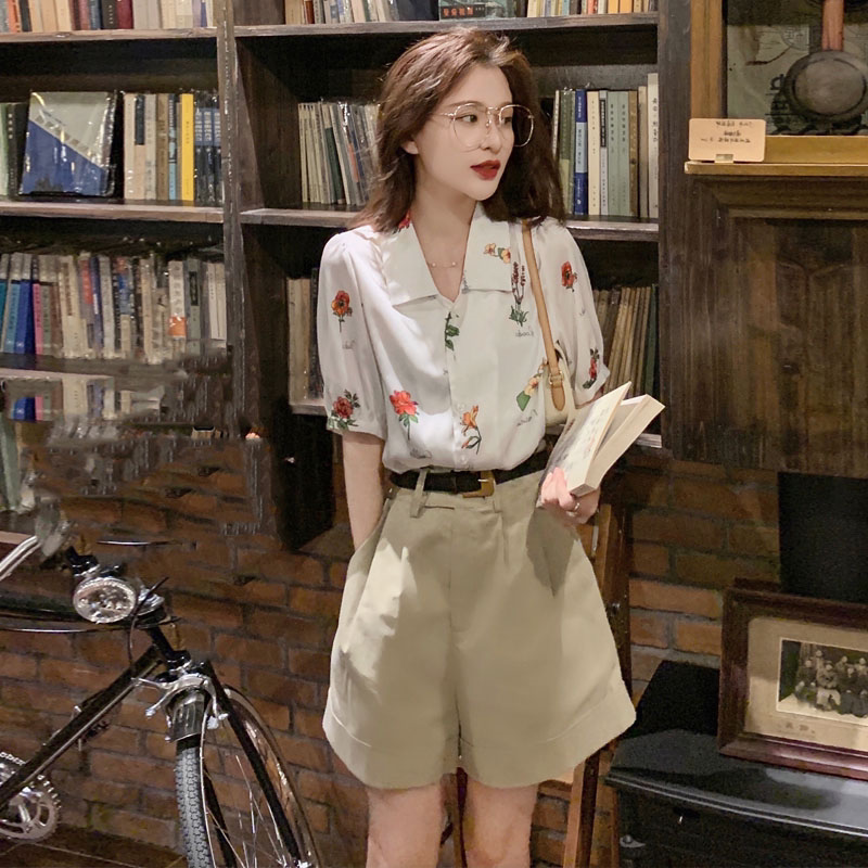 Temperament Spring Clothing Goddess Van Net Red Fried Street Casual Shorts Two Suits Women Ocean Gas Minus Age Fashion Show Slim Han Version-Taobao