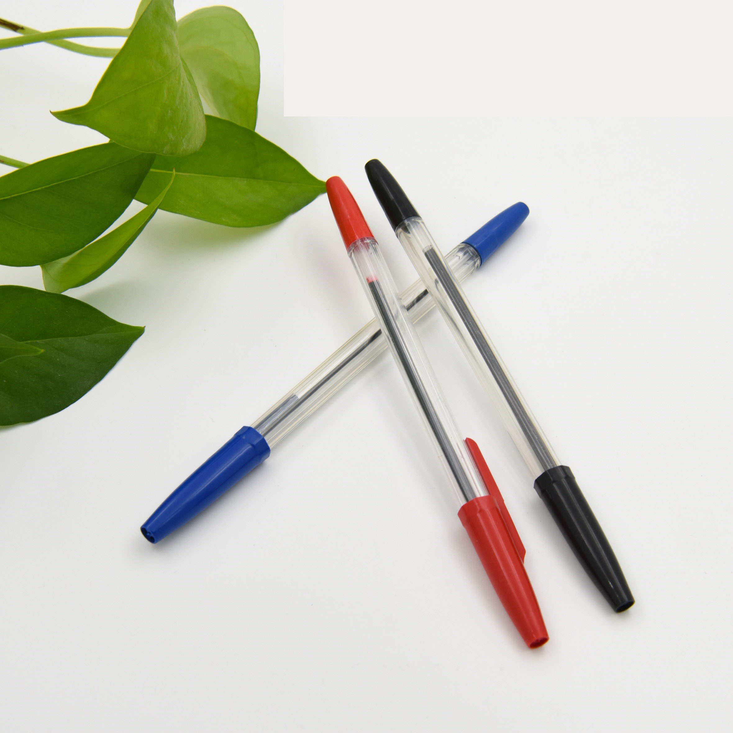 Batch of homework red pen black red blue ballpoint pen students write a box of teacher's smooth office batch to be changed to Y1