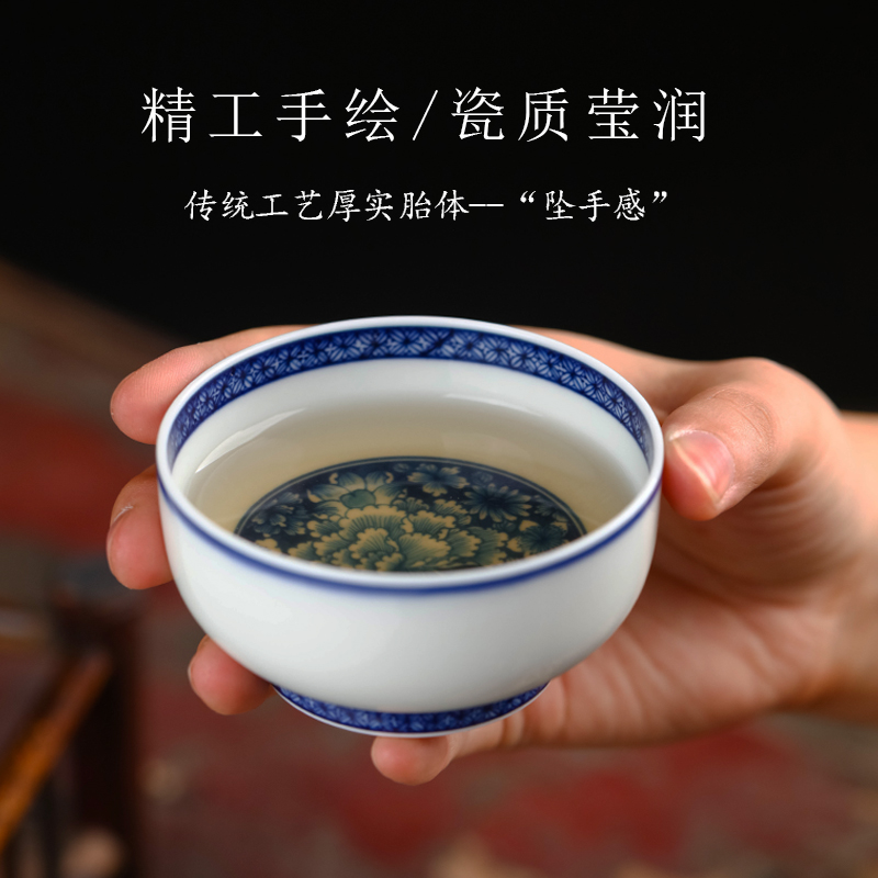 Bright blue and white porcelain cups product large single master cup jingdezhen kung fu tea set of pure hand - made sample tea cup under the glaze