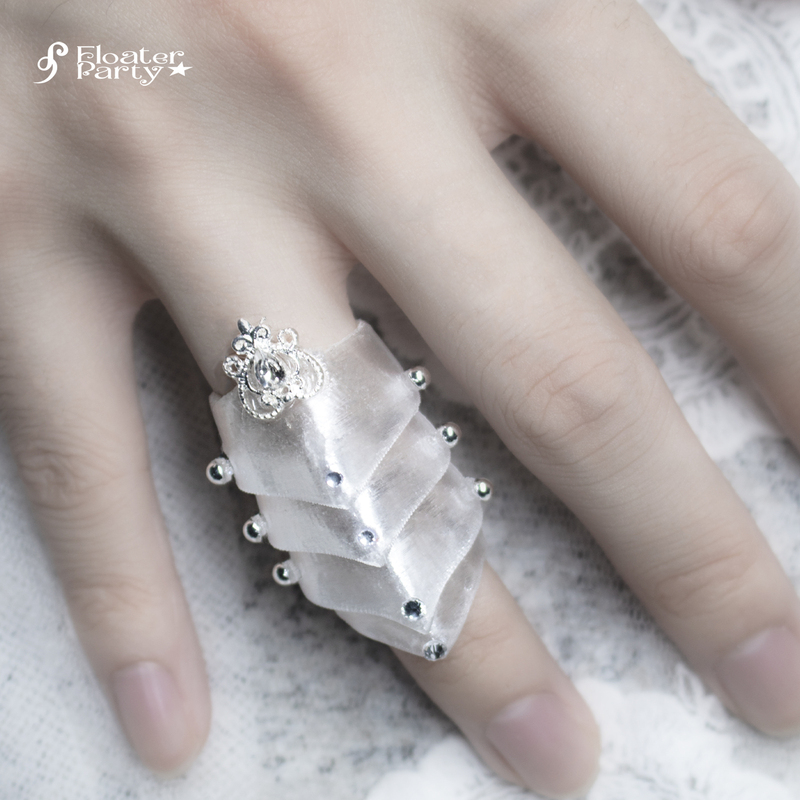 Floating Party'Floating Silver Armor' Armor Ring, Movable 3D Printed Rhinestone Ring with a High-End Feel Floating Party'Floating Silver Armor' Armor Ring, Movable 3D Printed Rhinestone Ring with a High-End Feel