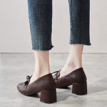 Net red coarse heel single shoe woman 2022 spring style retro butterfly knot square head high heel shoe woman 100 lap Inn wind small leather shoes