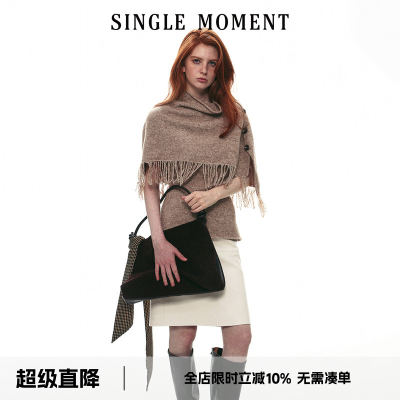 Single Moment 26Aw French Retro Cape Shawl-Style Wool Blend Handmade Fringed Sweater Top Single Moment 26Aw French Retro Cape Shawl-Style Wool Blend Handmade Fringed Sweater Top