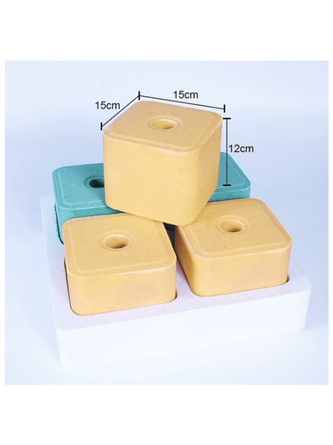 Бык и овцы лизания кирпичи, соляные кирпичи, крупный рогатый скот и овечьи кирпичные трассировки, овцы, кирпичи, облизывая коров, облизывая кирпичи, облизывая кирпичи, облизывая кирпичи