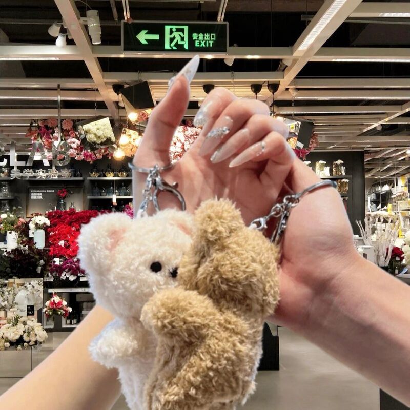 Magnetic Cartoon Couple Bear Keychain Pendant for Best Friends, Squeaky Bear Keychain for Boyfriend