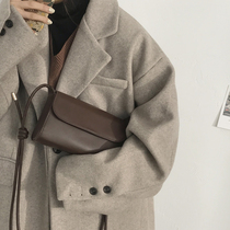 Bag women bag 2021 New Tide advanced sense French niche design shoulder bag female wild ins autumn and winter texture