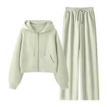 Back in early autumn a complete set of fashionable casual sports suits for age reduction 2024 new womens clothing autumn Z