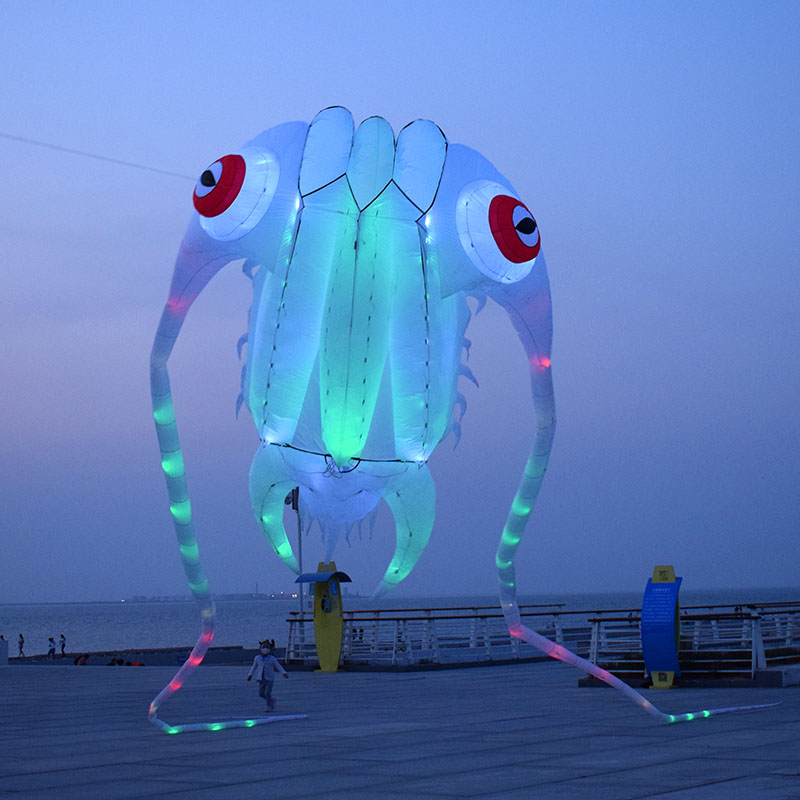 Luminous kite luminous large and extra large with lights Ma Laosi 3 leaf insect Weifang professional high-end adult large kite