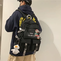 Черный (с значками и маленькими подвесками из белых уток)