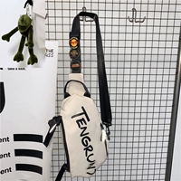 Белая подвеска, значок