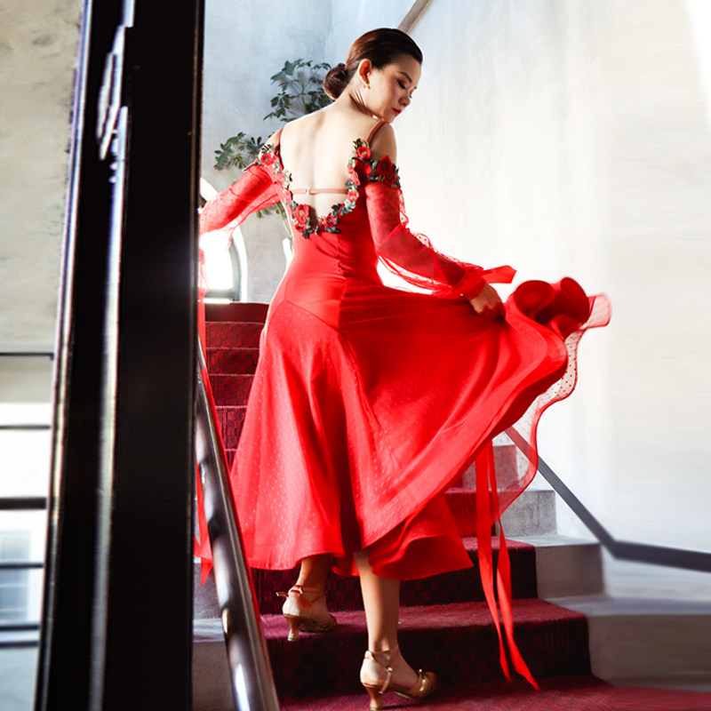 See again Van Gogh See Leaning Morden Dance Dress Woman Chair Red Performance Morden Bridal Gown Dress T047-Taobao