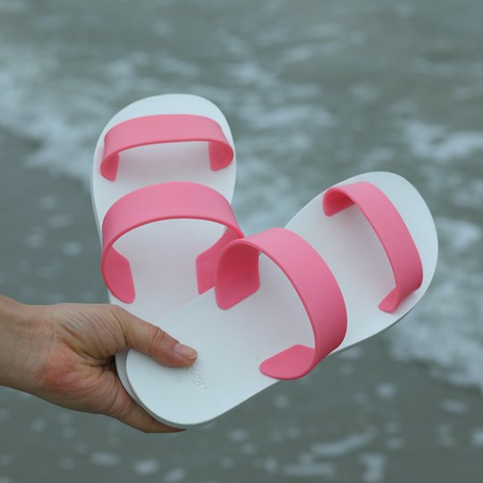 越南SAIGON橡胶女款一字凉拖鞋夏季时尚沙滩耐磨平底外穿防臭透气