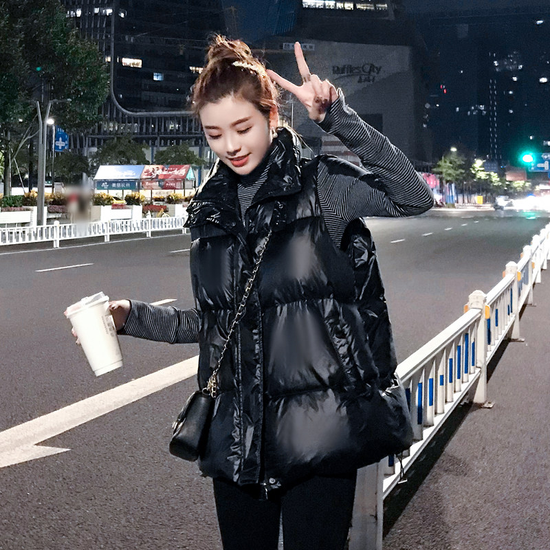 Down vest women's fall winter 2021 new duck down Korean version short loose light down jacket vest horse clip jacket