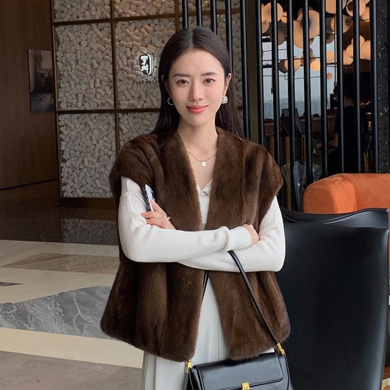 Haining Imported Mink Fur Vest for Women, Full Mink, Young Mink Vest, Fur Coat for Women, 2025 New Versatile Casual Style Haining Imported Mink Fur Vest for Women, Full Mink, Young Mink Vest, Fur Coat for Women, 2025 New Versatile Casual Style