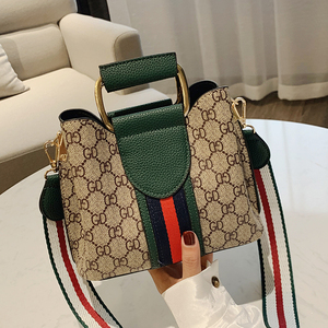 单肩斜跨-小红书超火波士顿包包