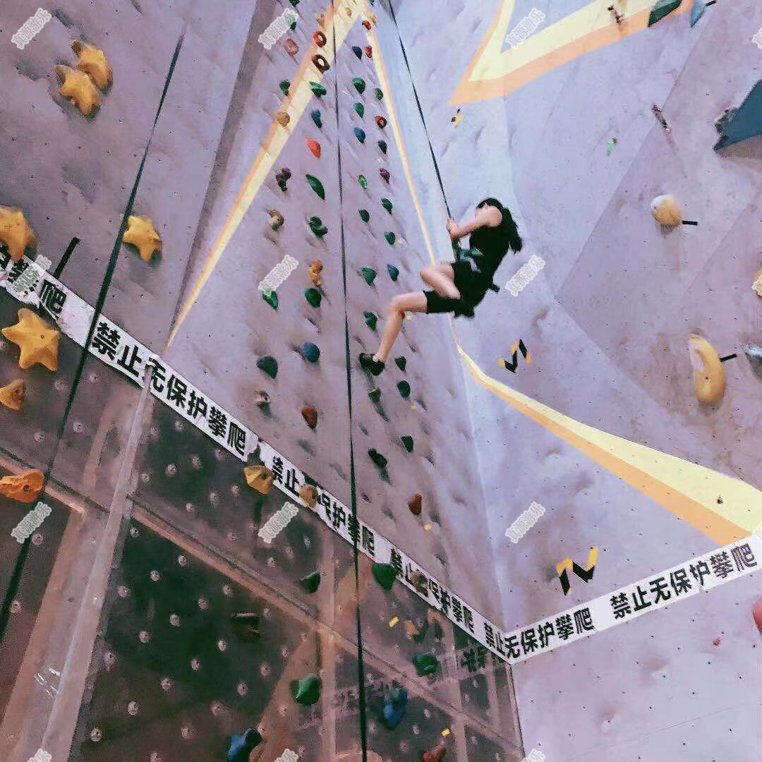 Outdoor rock climbing wall high-altitude expansion polyhedron rock climbing outdoor simulation rock climbing bouldering rock climbing outdoor adult rock climbing