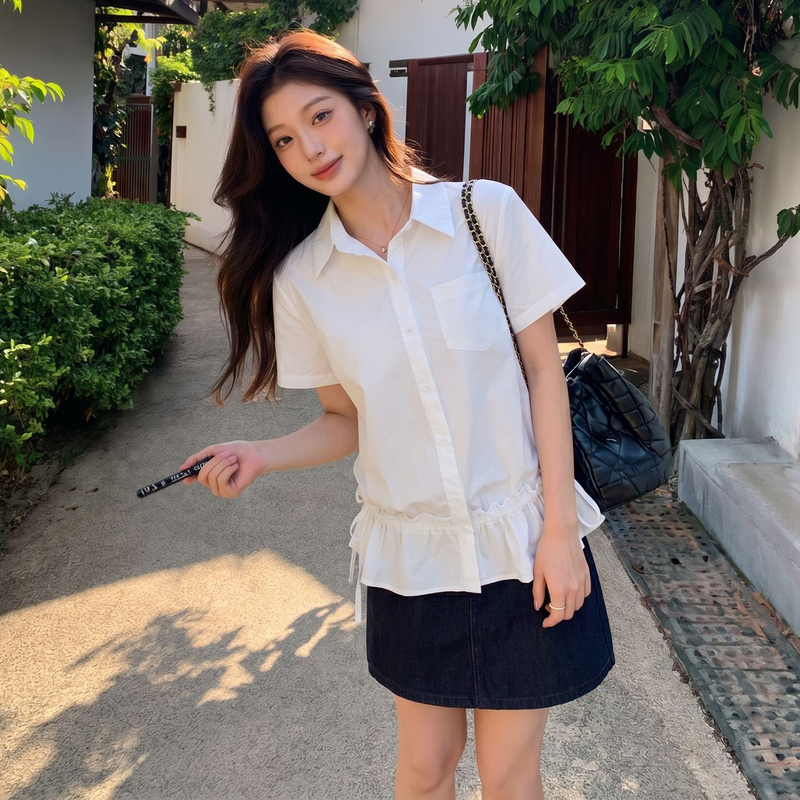 Blue and White Plaid Lapel Short-Sleeved Shirt for Women 2026 Summer New Style Drawstring Waist Slimming Design Niche Top Blue and White Plaid Lapel Short-Sleeved Shirt for Women 2026 Summer New Style Drawstring Waist Slimming Design Niche Top