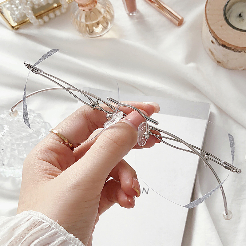 No frame glasses diamond cut edge glasses myopia glasses retro ultra-light radiation protection against blue light discoloration glasses female tide