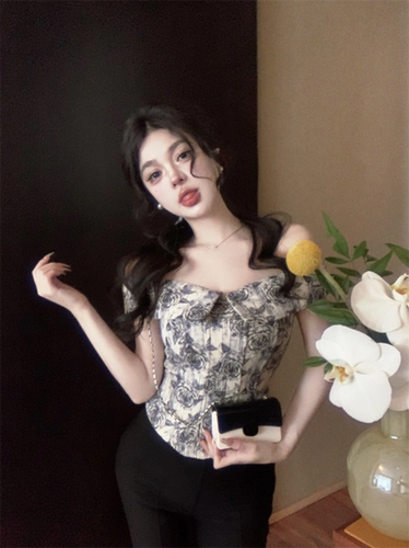 Сексуальная летняя футболка с коротким рукавом, короткий корсет, облегающий крой, открытые плечи