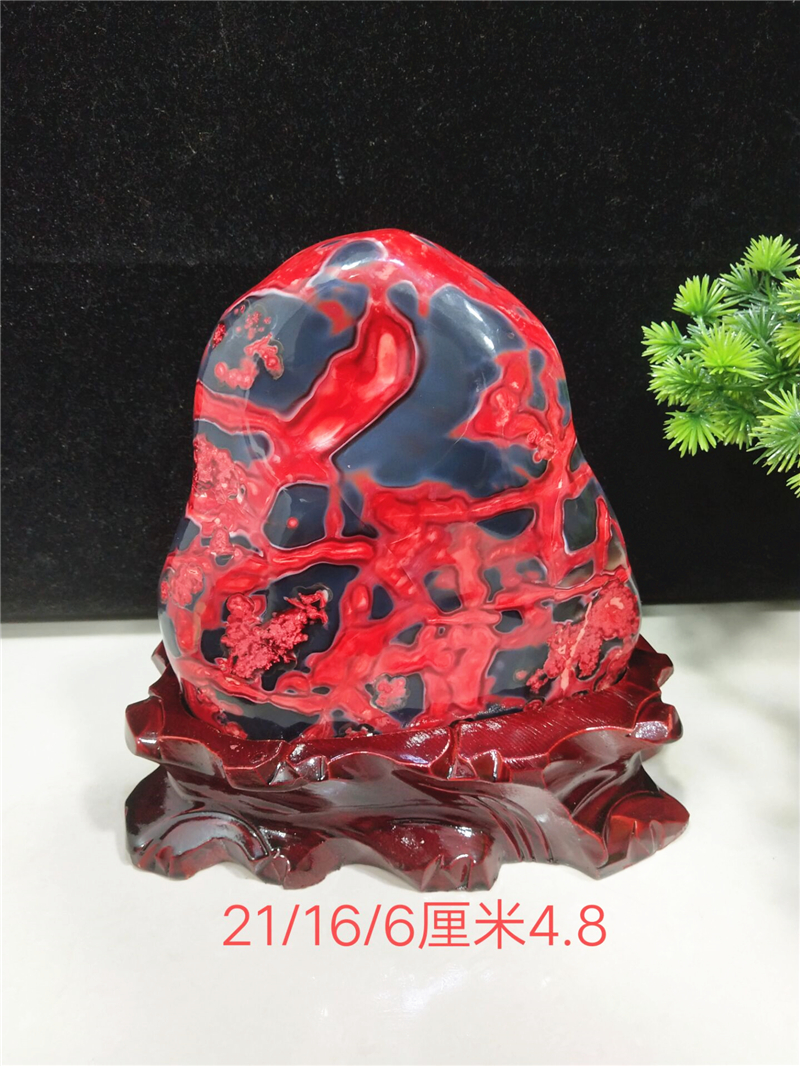 Exquisite high-quality Madagascar blue chalcedony agate raw stone ornamental stone mineral crystal home strange stone decoration