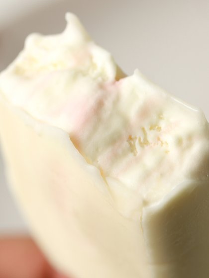 蒙牛酷爱纯脆草莓味雪糕蒙牛酷爱纯脆雪糕批整箱脆皮随变脆皮雪糕